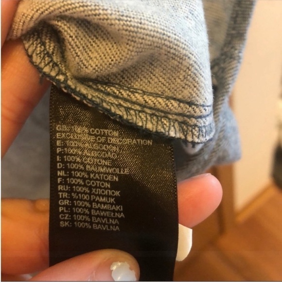 The North Face Size Medium Button Down Shirt. - Picture 7 of 11